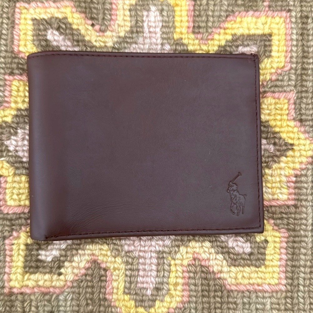 Polo Ralph Lauren Wallet Bifold Faux Leather Brown
New condition- never used